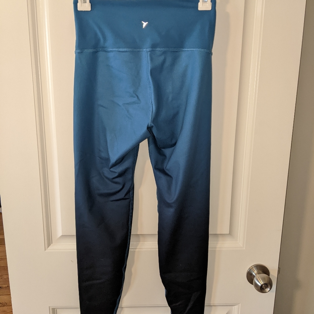 Old Navy Elevate High Rise Legging - Picture 6 of 6